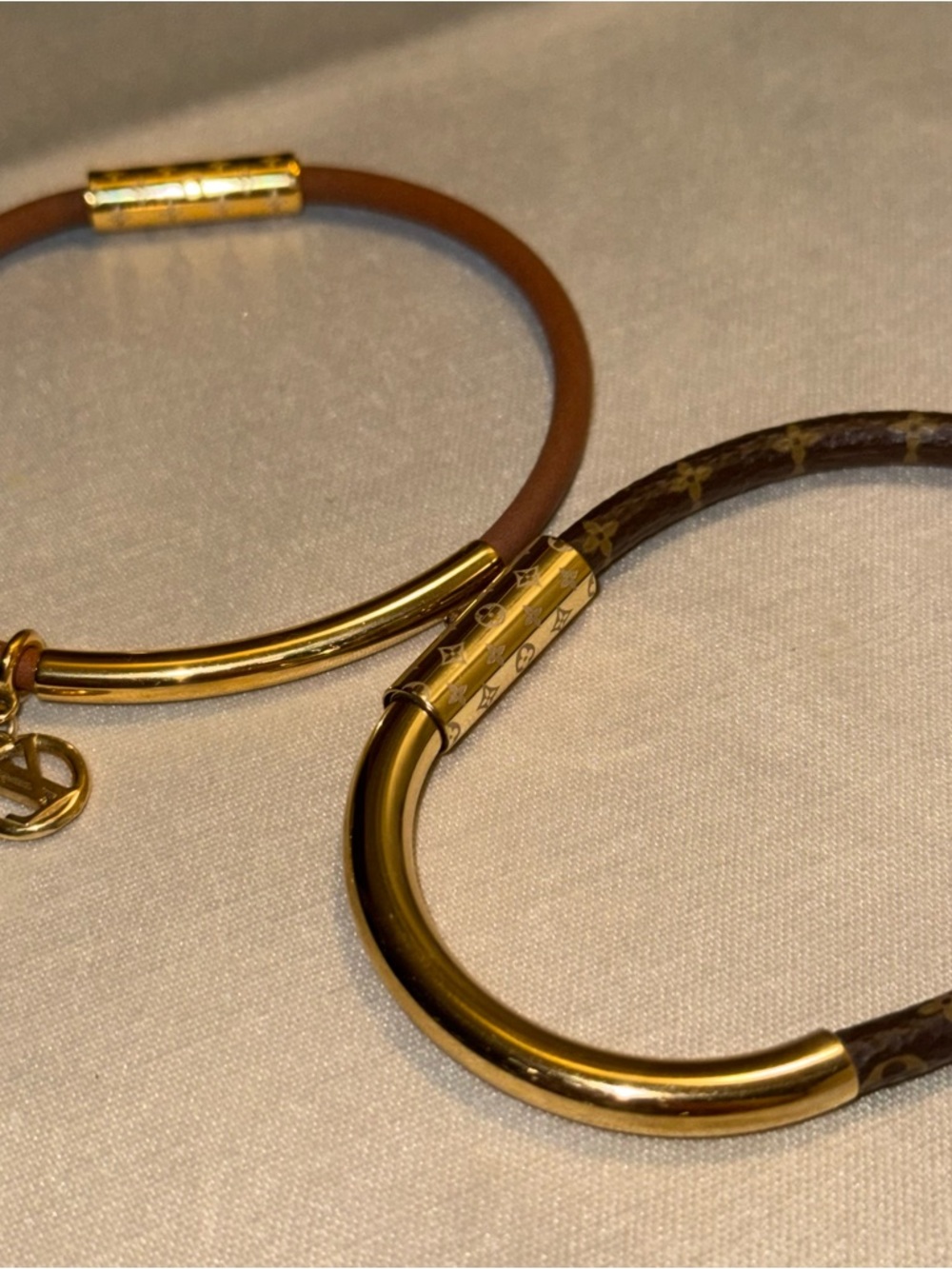 Louis Vuitton 2 Piece Duogram Monogram Leather Bracelet Set Size 19 - Picture 12 of 14